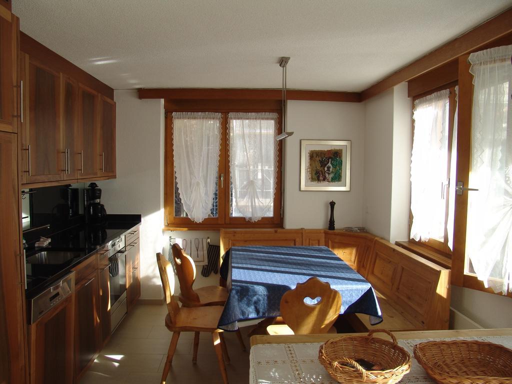 Strahlhorn Appartement Zermatt Kamer foto
